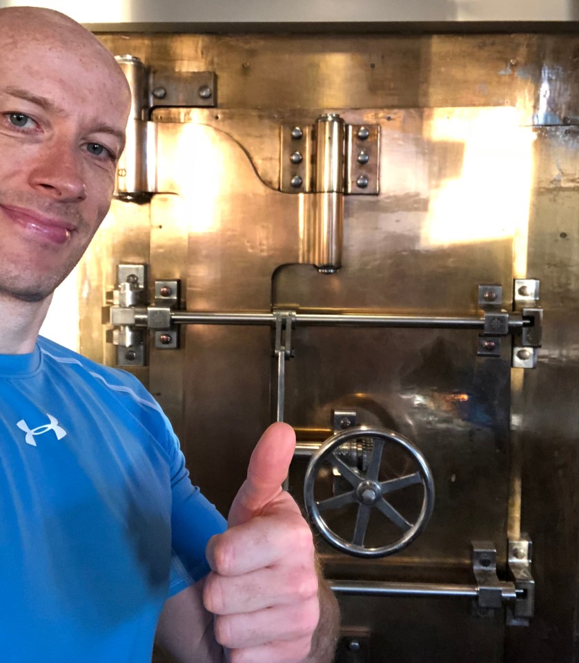 20180606_120432326_iOS